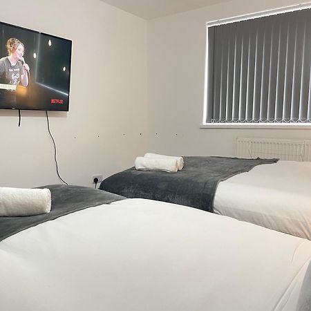 4 Bedroom 2 Bathroom Shared House - Near Bhx And Nec Μπέρμιγχαμ Εξωτερικό φωτογραφία