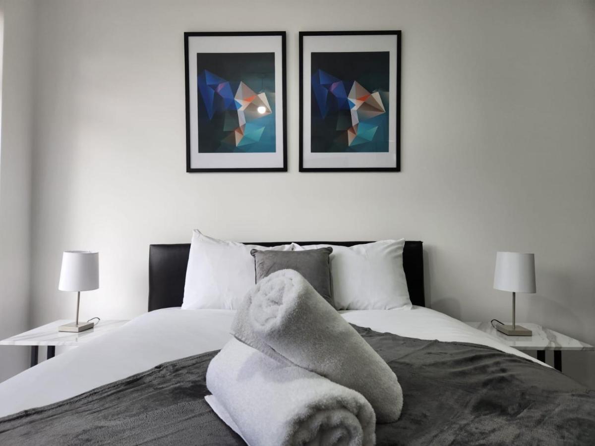 4 Bedroom 2 Bathroom Shared House - Near Bhx And Nec Μπέρμιγχαμ Εξωτερικό φωτογραφία