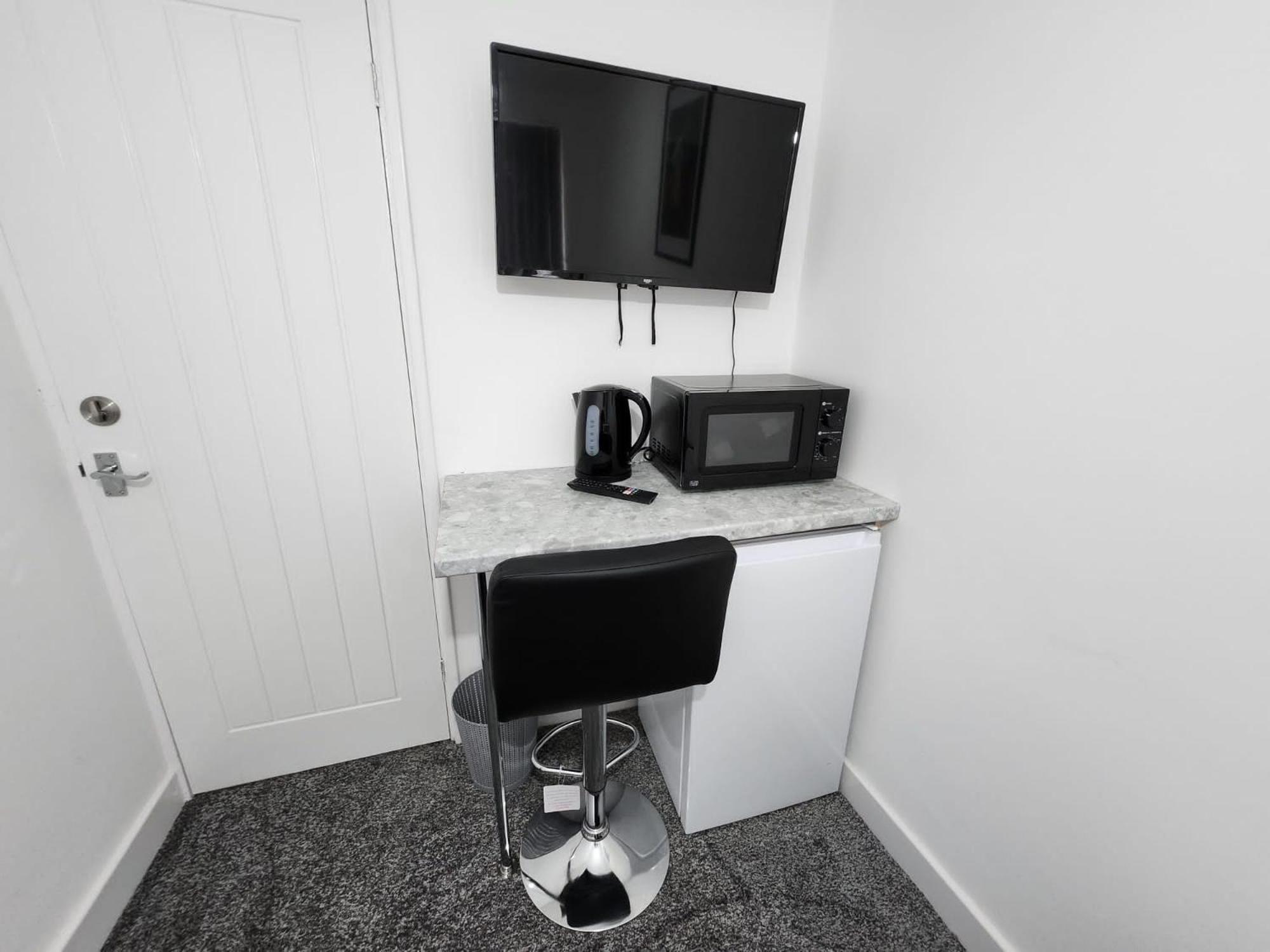 4 Bedroom 2 Bathroom Shared House - Near Bhx And Nec Μπέρμιγχαμ Εξωτερικό φωτογραφία