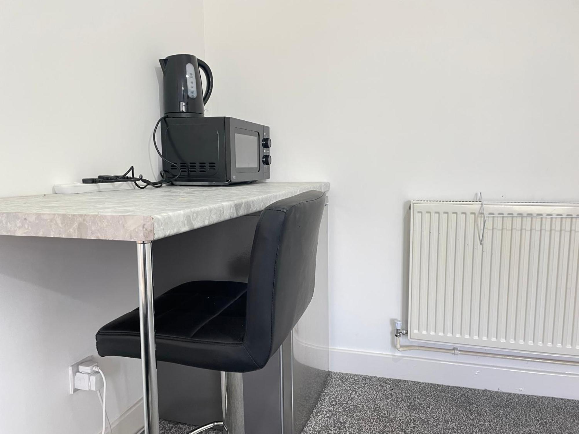 4 Bedroom 2 Bathroom Shared House - Near Bhx And Nec Μπέρμιγχαμ Εξωτερικό φωτογραφία