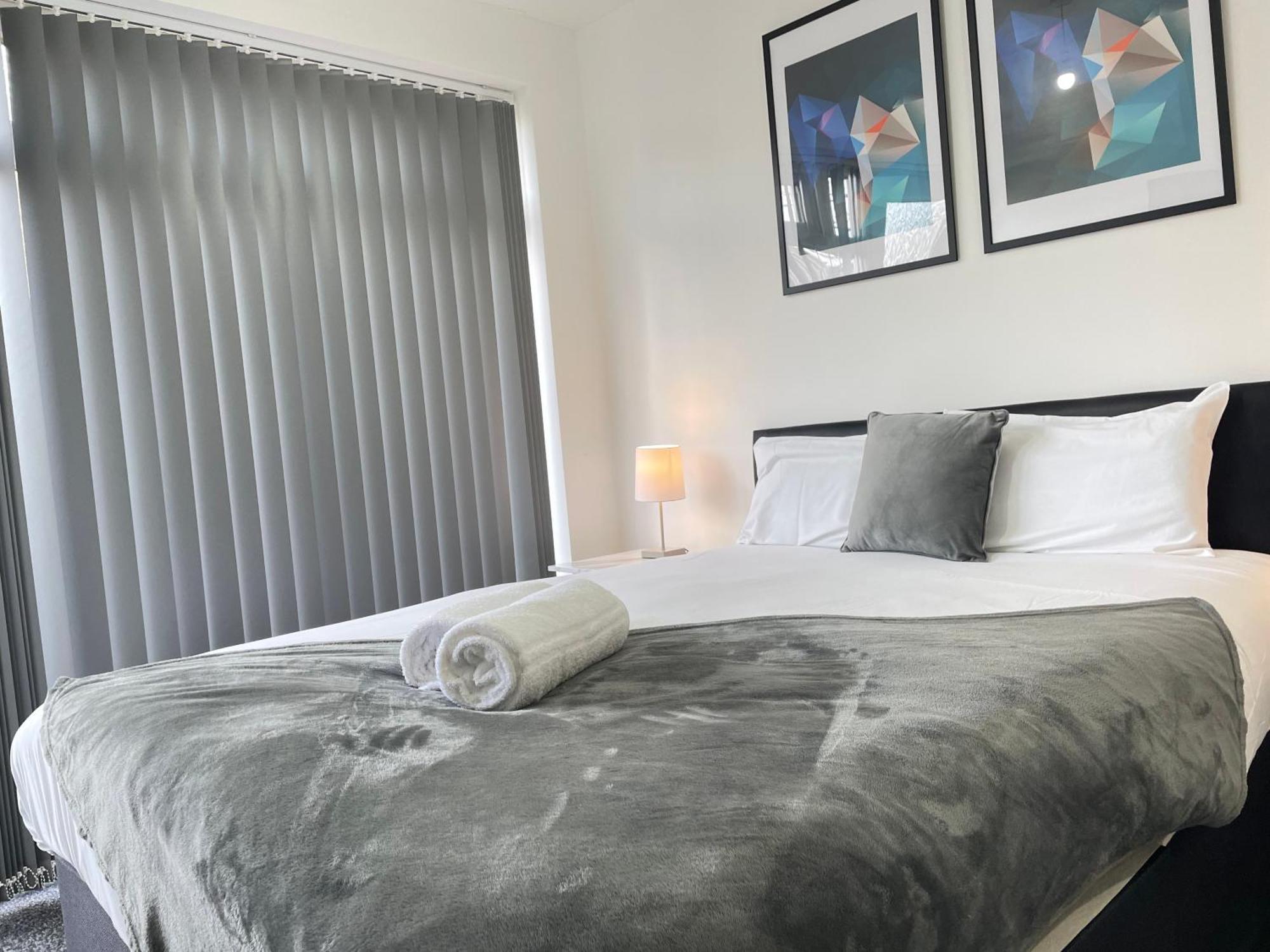 4 Bedroom 2 Bathroom Shared House - Near Bhx And Nec Μπέρμιγχαμ Εξωτερικό φωτογραφία